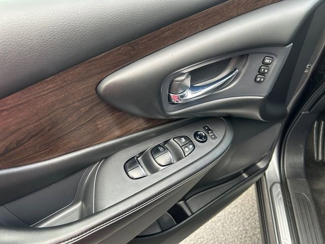 Used 2020 Nissan Murano Platinum w/ Cargo Package image 11