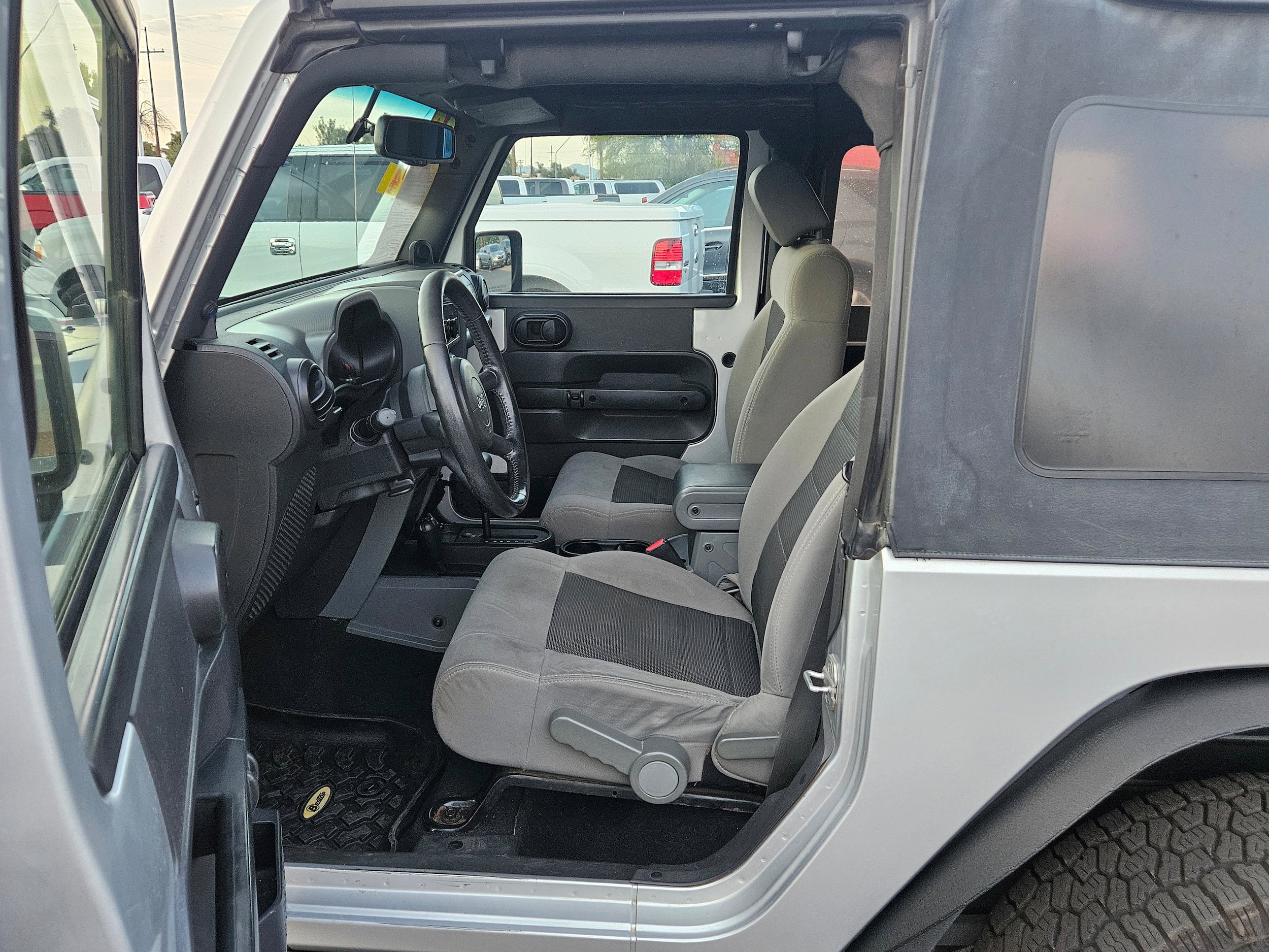 Used 2008 Jeep Wrangler X AWD/4WD image 13