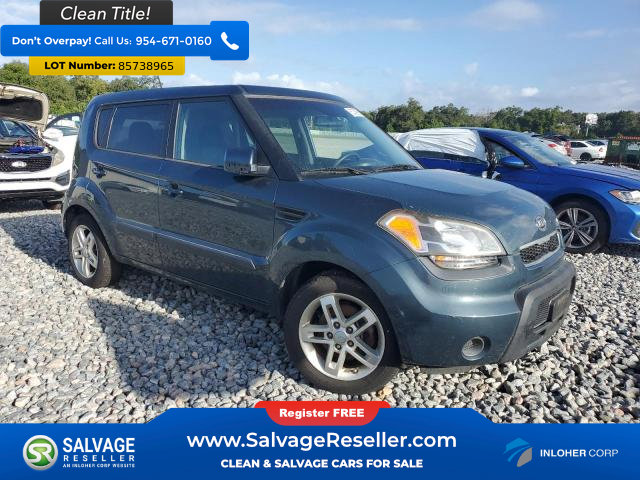 Used 2011 Kia Soul + w/ Audio Pkg FWD image 5