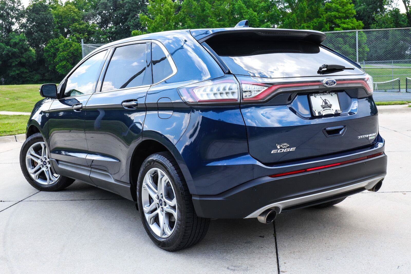 Used 2017 Ford Edge Titanium w/ Equipment Group 301A FWD image 16