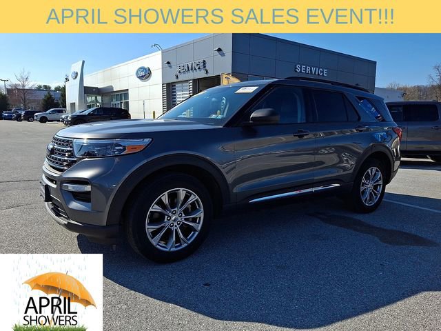 Certified 2022 Ford Explorer XLT w/ Equipment Group 202A image 5