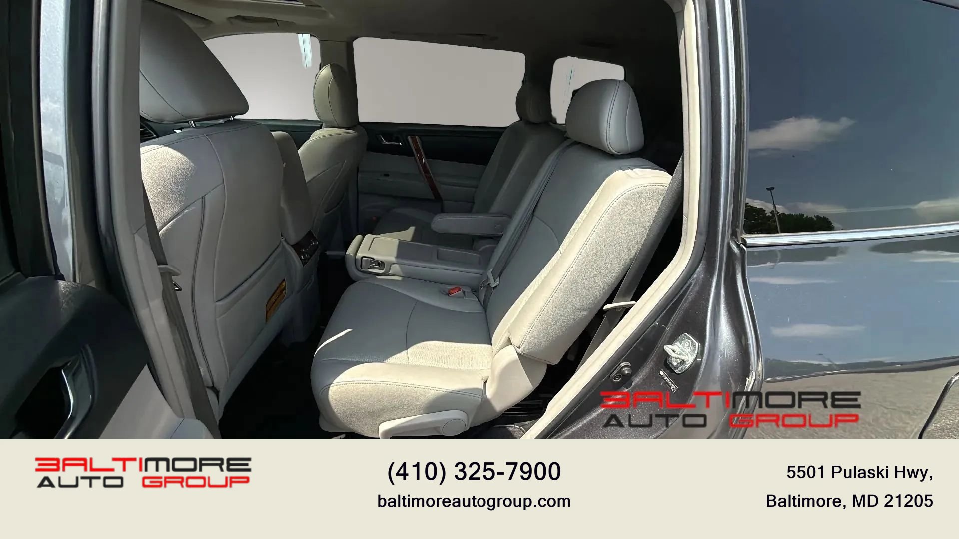 Used 2012 Toyota Highlander Limited w/ Tow Pkg AWD/4WD image 14