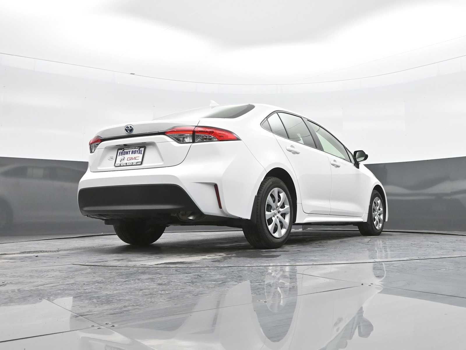 Used 2024 Toyota Corolla LE image 23