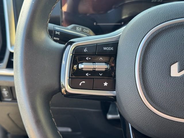 Used 2025 Kia Sorento S FWD image 28