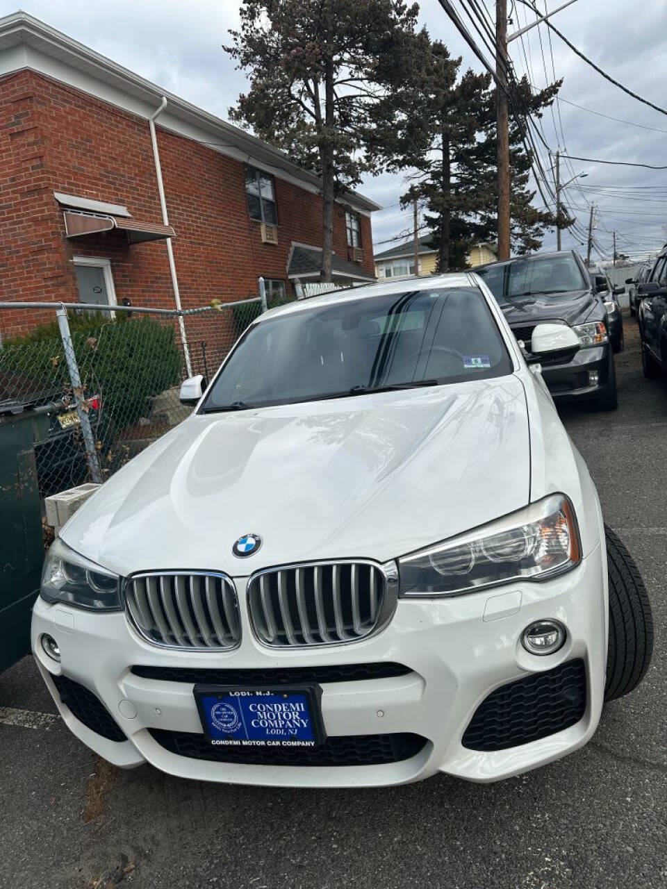 Used 2016 BMW X4 xDrive28i w/ Technology Package AWD/4WD image 1