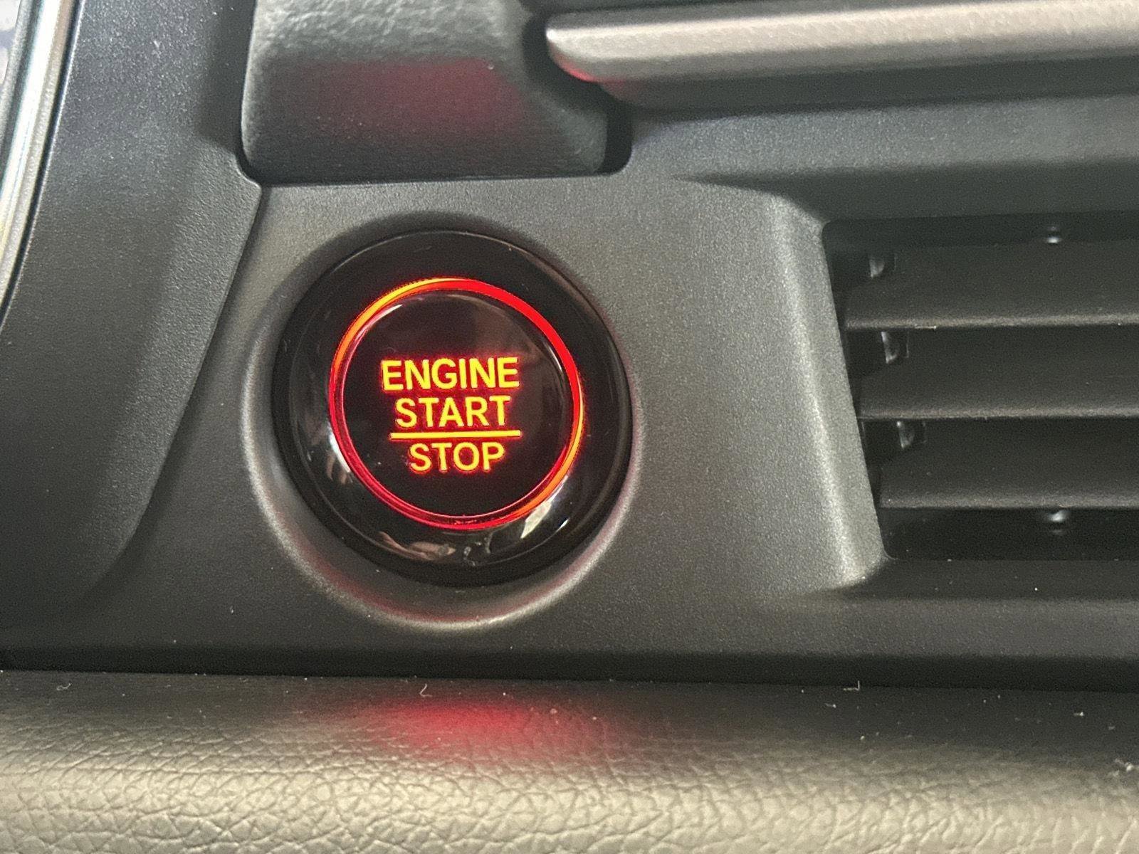 Certified 2025 Honda Pilot Black Edition image 22