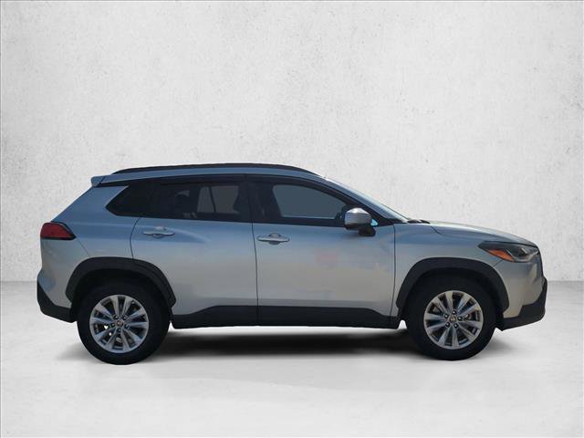 Used 2022 Toyota Corolla Cross LE FWD image 4