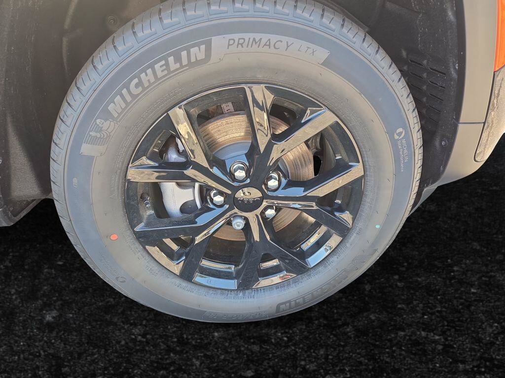 New 2026 Jeep Grand Cherokee Altitude AWD/4WD image 24