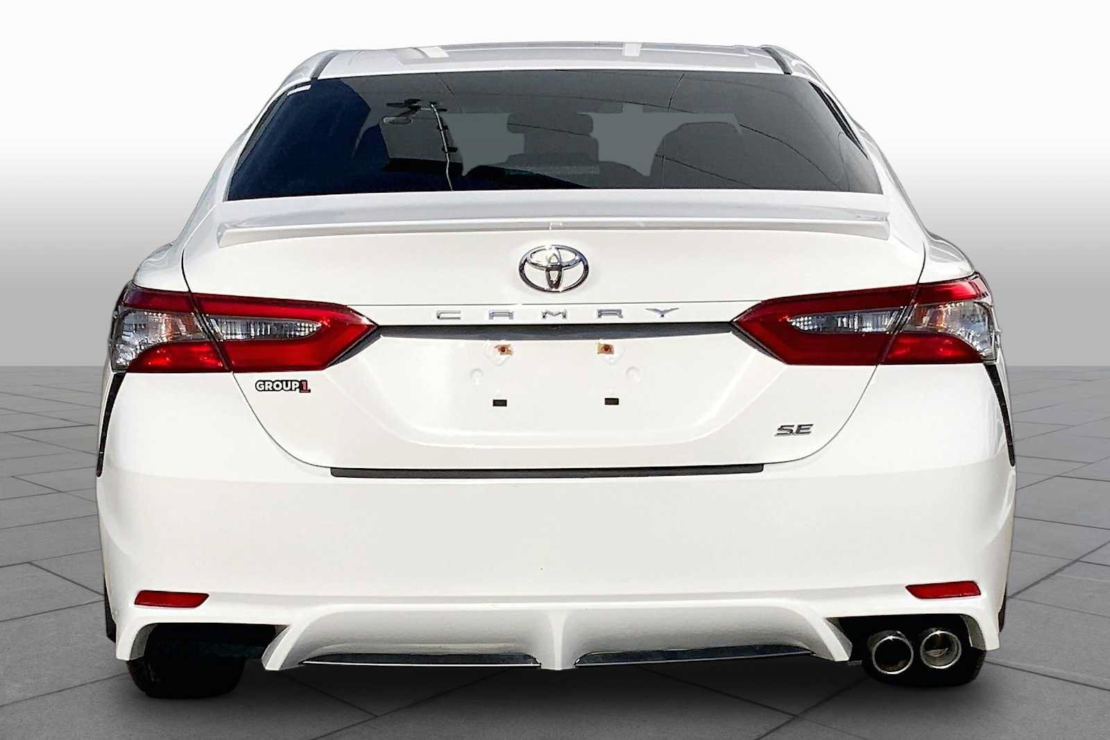 Used 2018 Toyota Camry SE FWD image 4