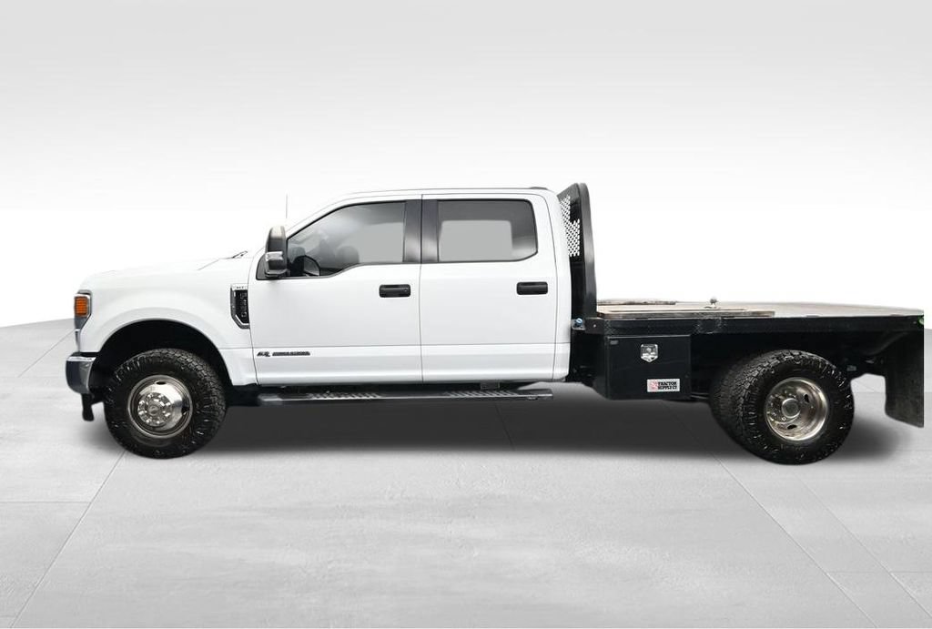 Used 2022 Ford F350 XLT AWD/4WD image 2