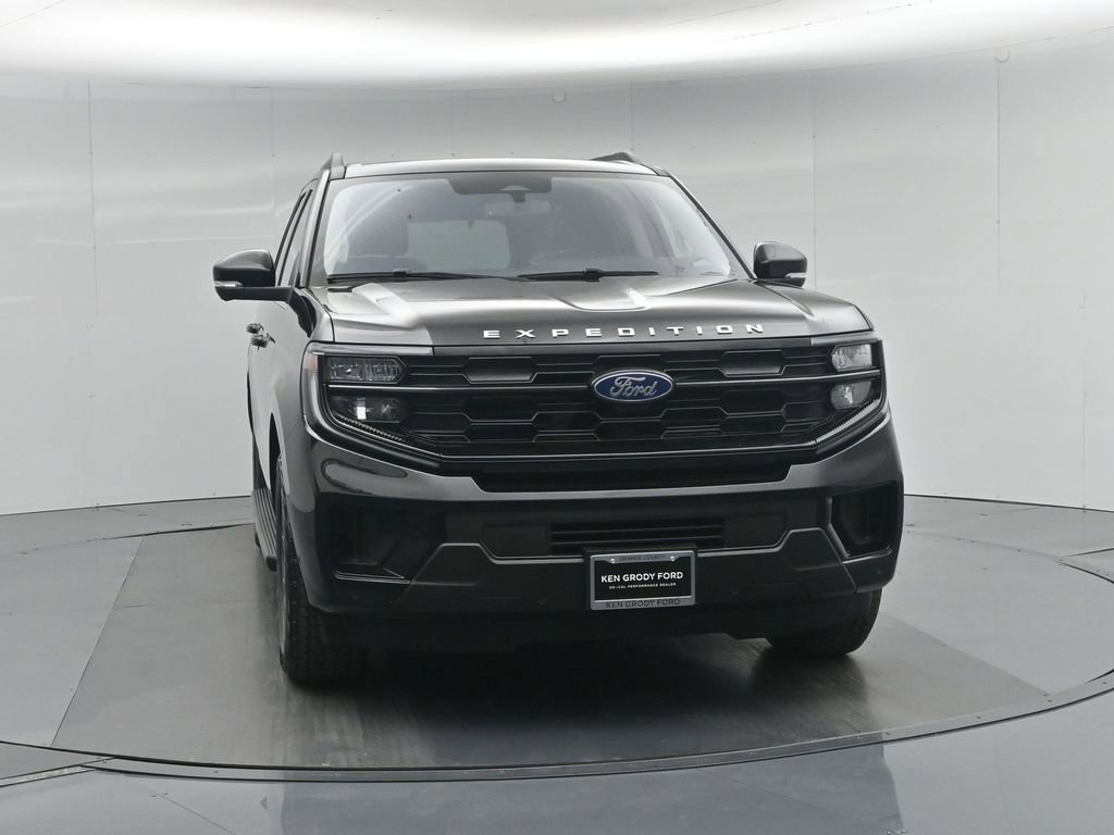 Used 2025 Ford Expedition Active AWD/4WD image 60