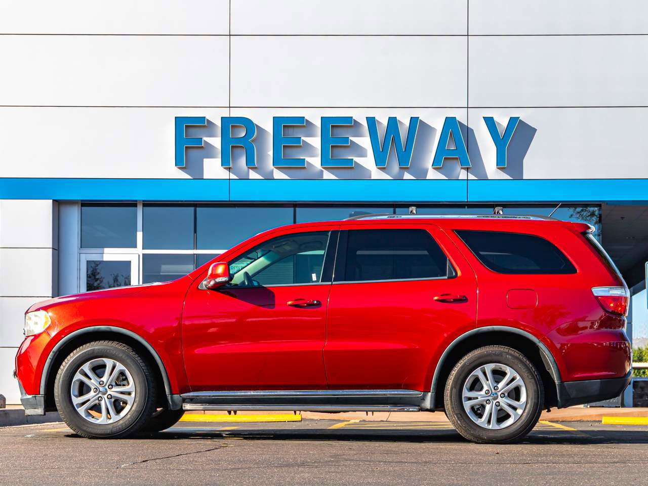 Used 2011 Dodge Durango Crew w/ Trailer Tow Group IV image 2