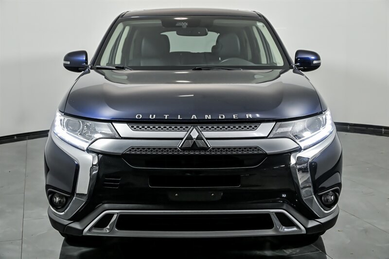 Used 2020 Mitsubishi Outlander SE FWD image 4