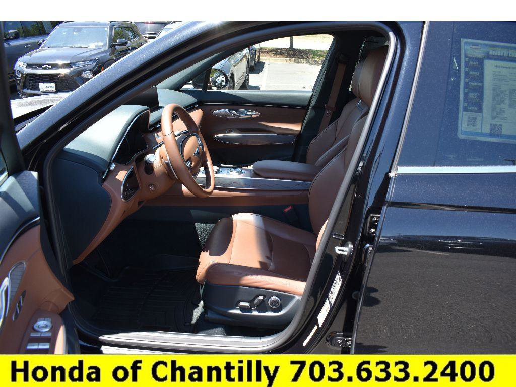 Used 2022 Genesis GV70 2.5T w/ Advanced Package AWD/4WD image 26