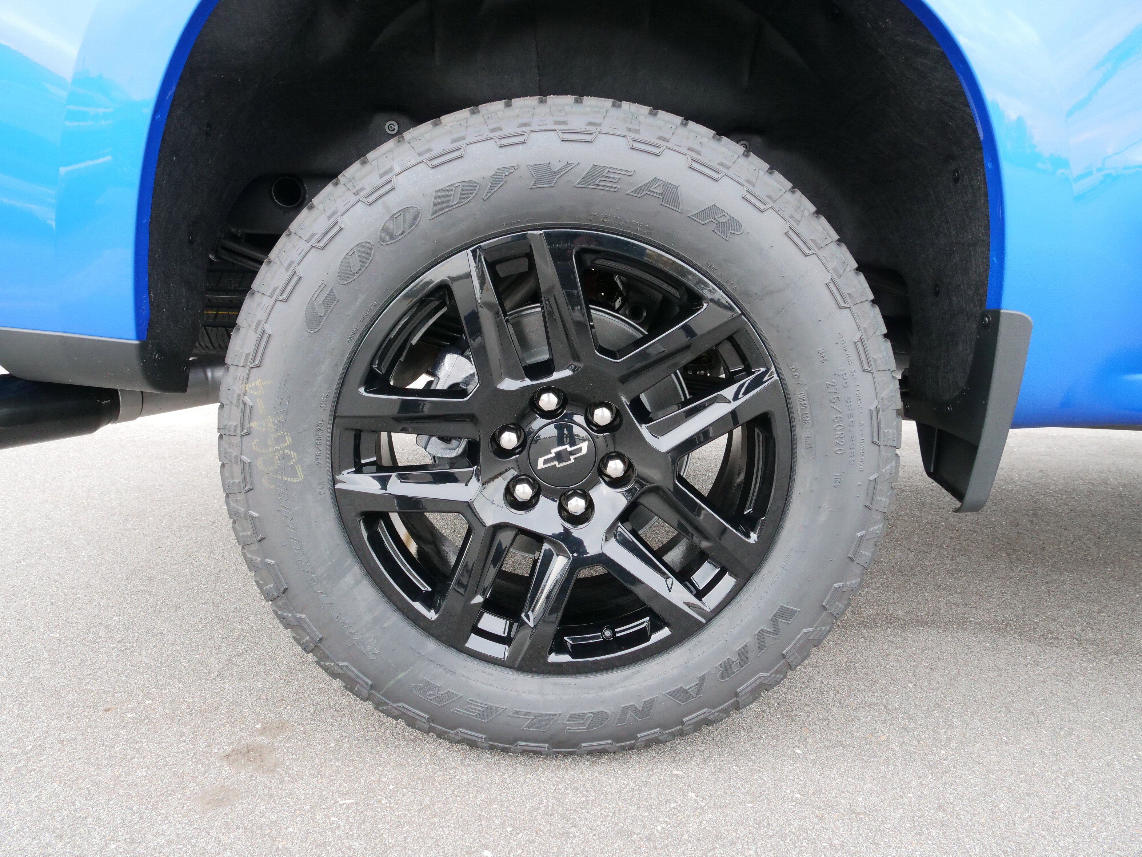 New 2026 Chevrolet Silverado 1500 Custom w/ Turbomax Blackout Package image 12