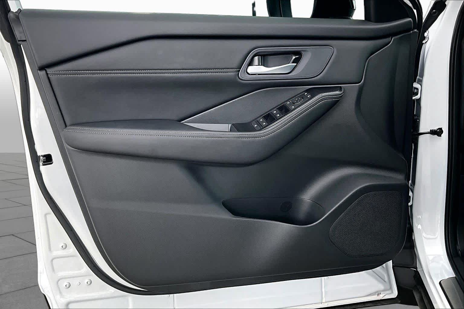 New 2026 Nissan Rogue Dark Armor FWD image 13