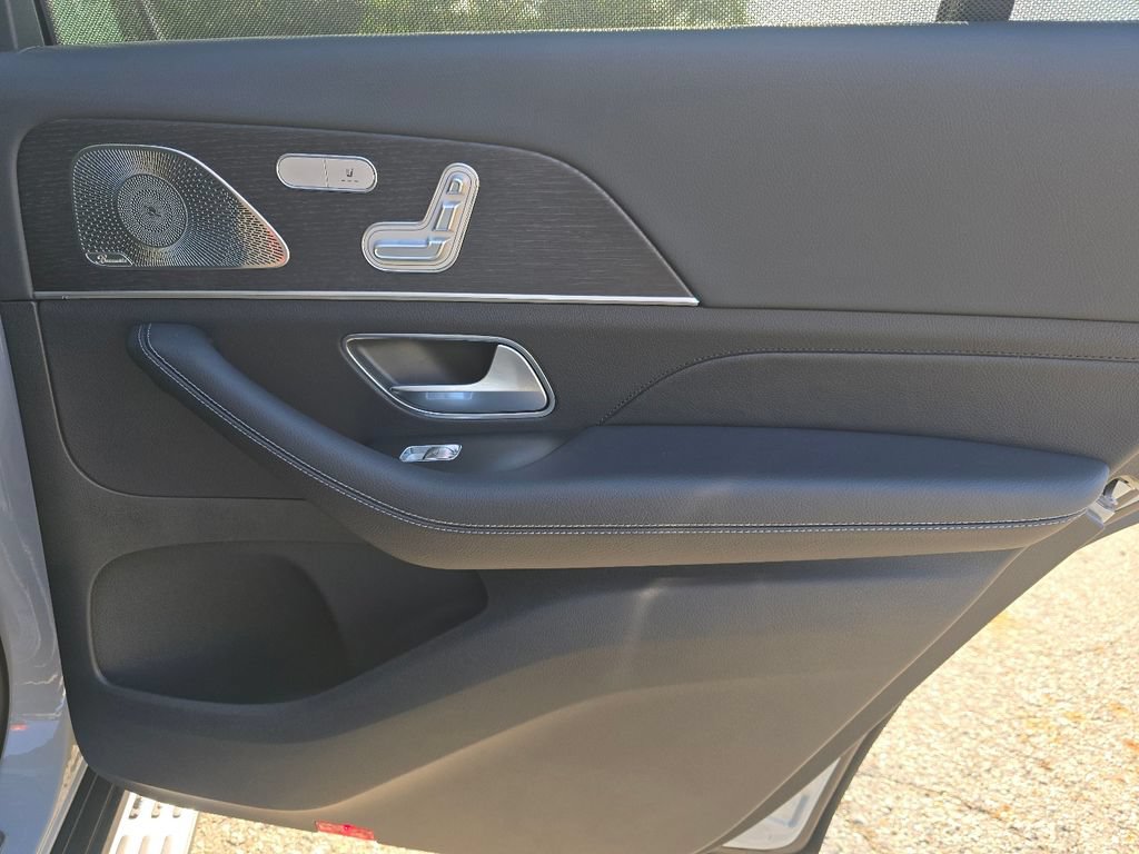 New 2026 Mercedes-Benz GLS 450 4MATIC image 21
