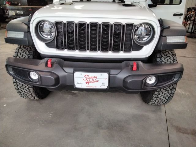 Used 2024 Jeep Wrangler Unlimited Rubicon w/ Convenience Group AWD/4WD image 15