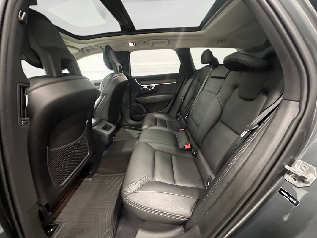 Used 2018 Volvo V90 T6 Cross Country w/ Convenience Package AWD/4WD image 13