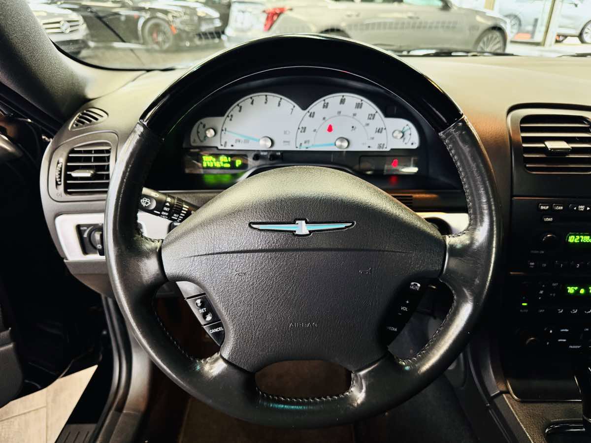 Used 2002 Ford Thunderbird Deluxe image 26