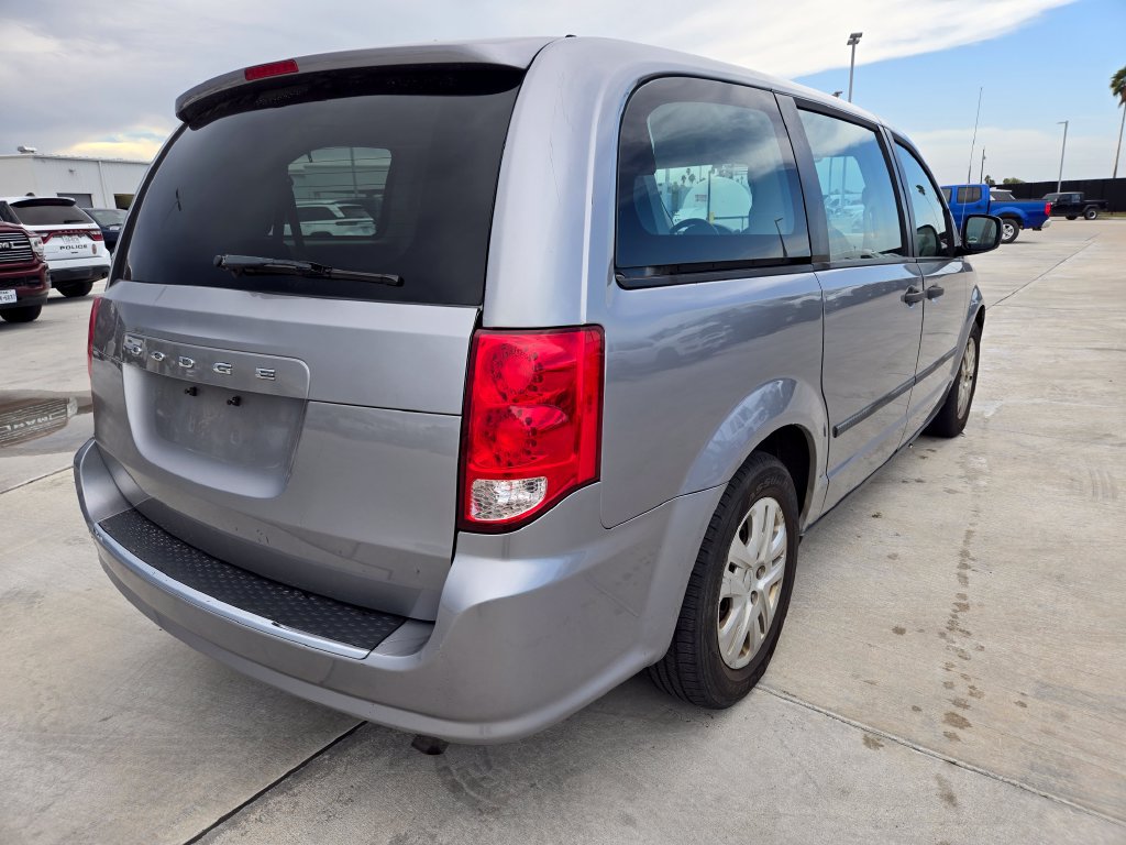 Used 2016 Dodge Grand Caravan American Value Package FWD image 4