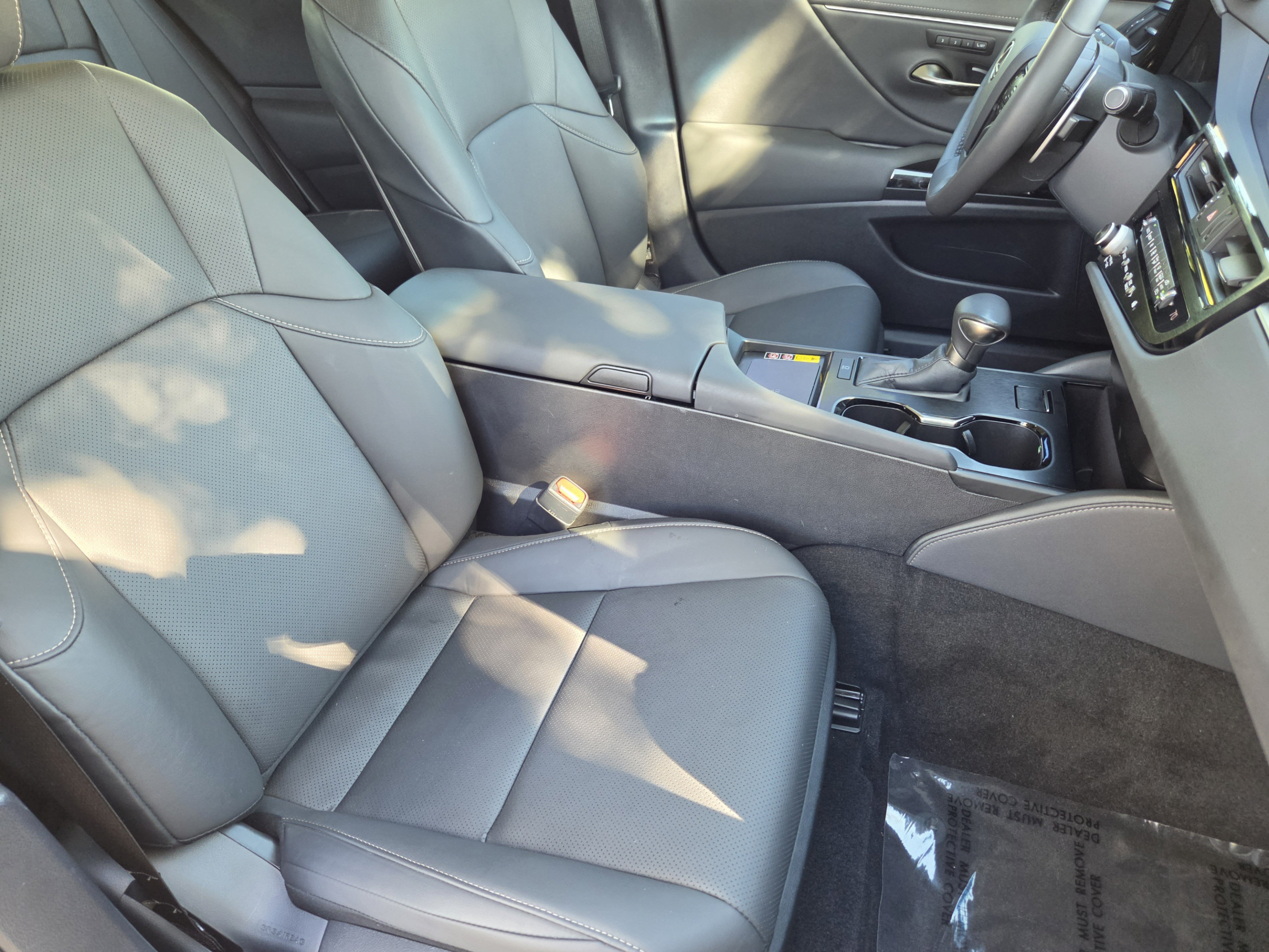 Certified 2024 Lexus ES 350 w/ Premium Package FWD image 6