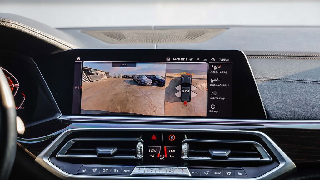 Used 2021 BMW X5 xDrive40i w/ Premium Package image 15