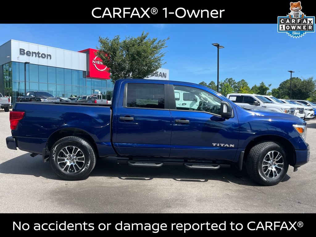 Used 2024 Nissan Titan SV w/ SV Convenience Package AWD/4WD image 3