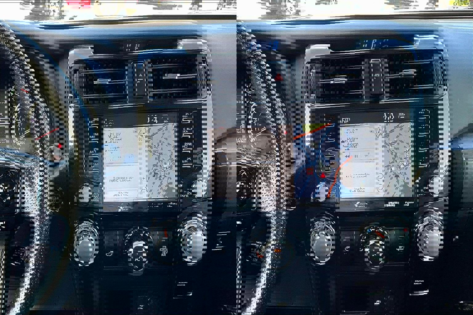 Used 2024 Toyota 4Runner TRD Off-Road Premium image 6