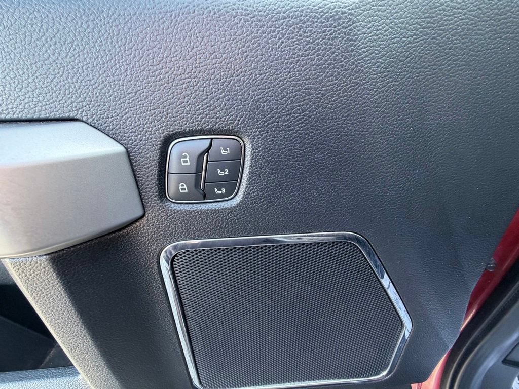 Used 2021 Ford F350 4x4 Crew Cab Super Duty image 22