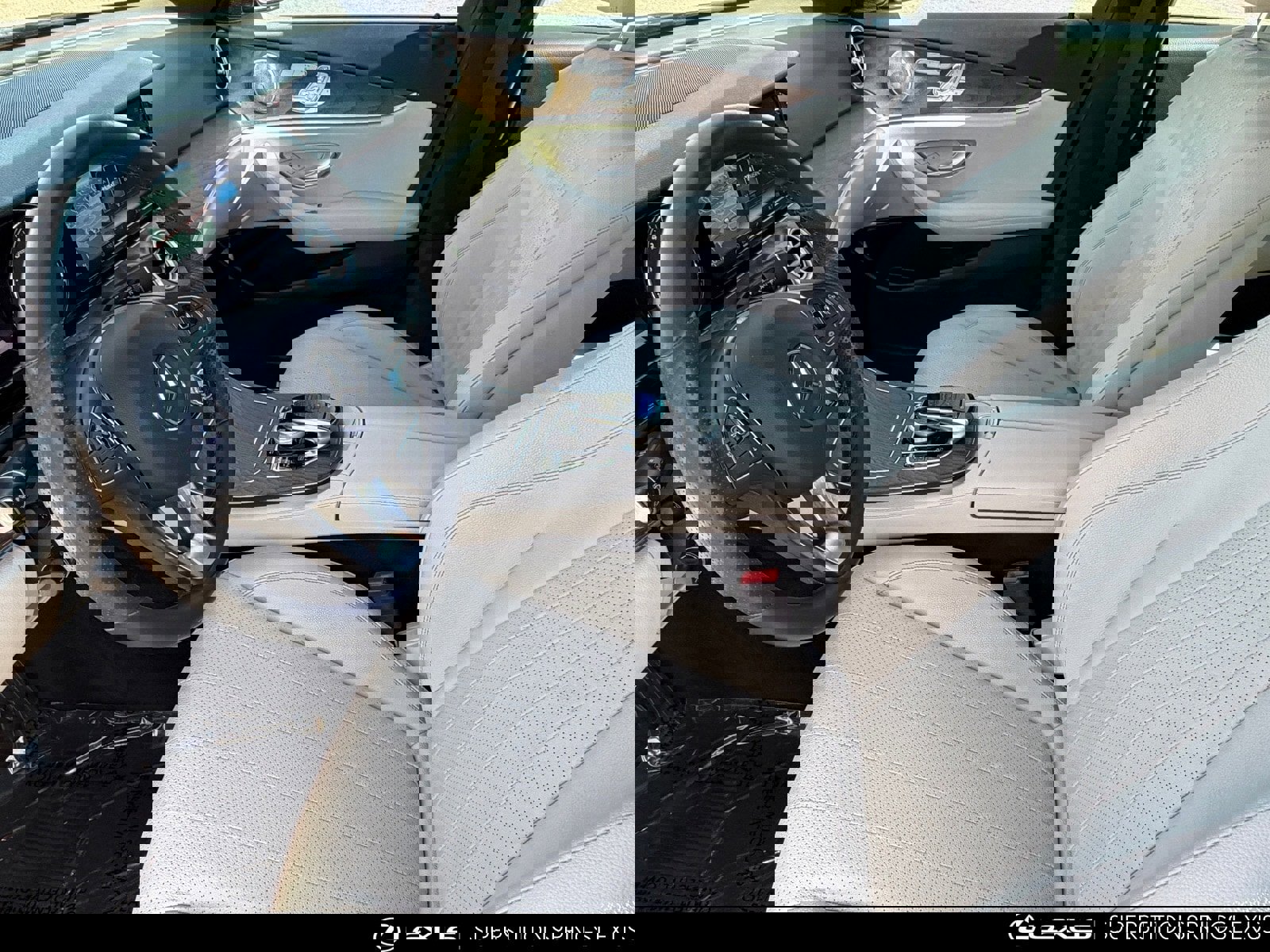 Used 2018 Mercedes-Benz E 300 image 16