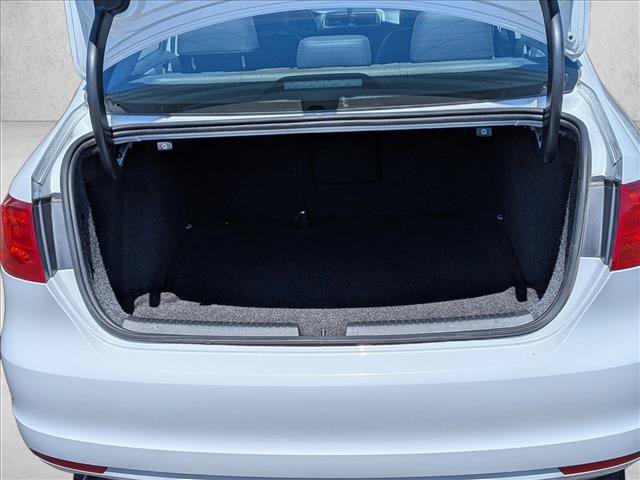 Used 2014 Volkswagen Jetta SE FWD image 6