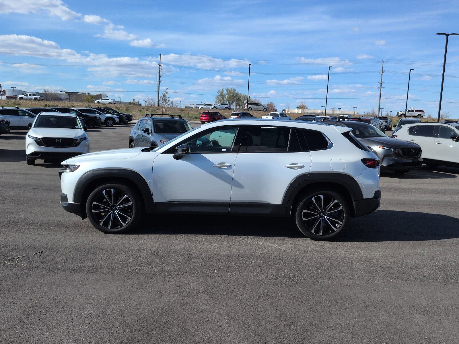 Used 2025 MAZDA CX-50 AWD 2.5 Turbo w/ Weather Package image 4