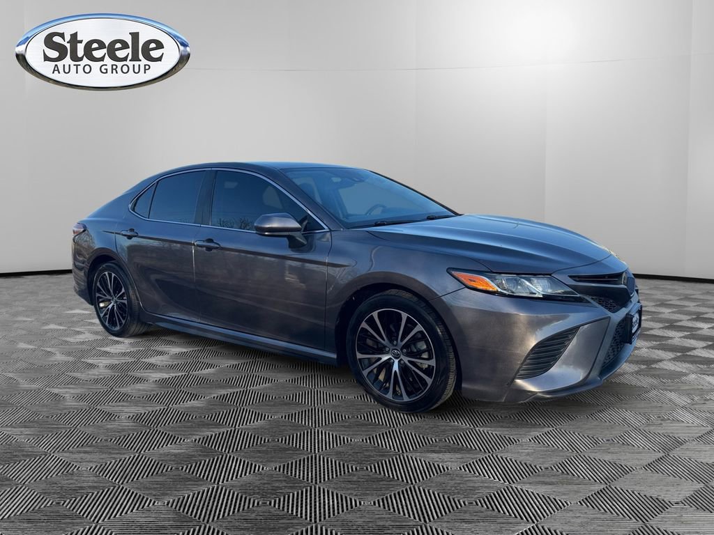 Used 2020 Toyota Camry SE image 7