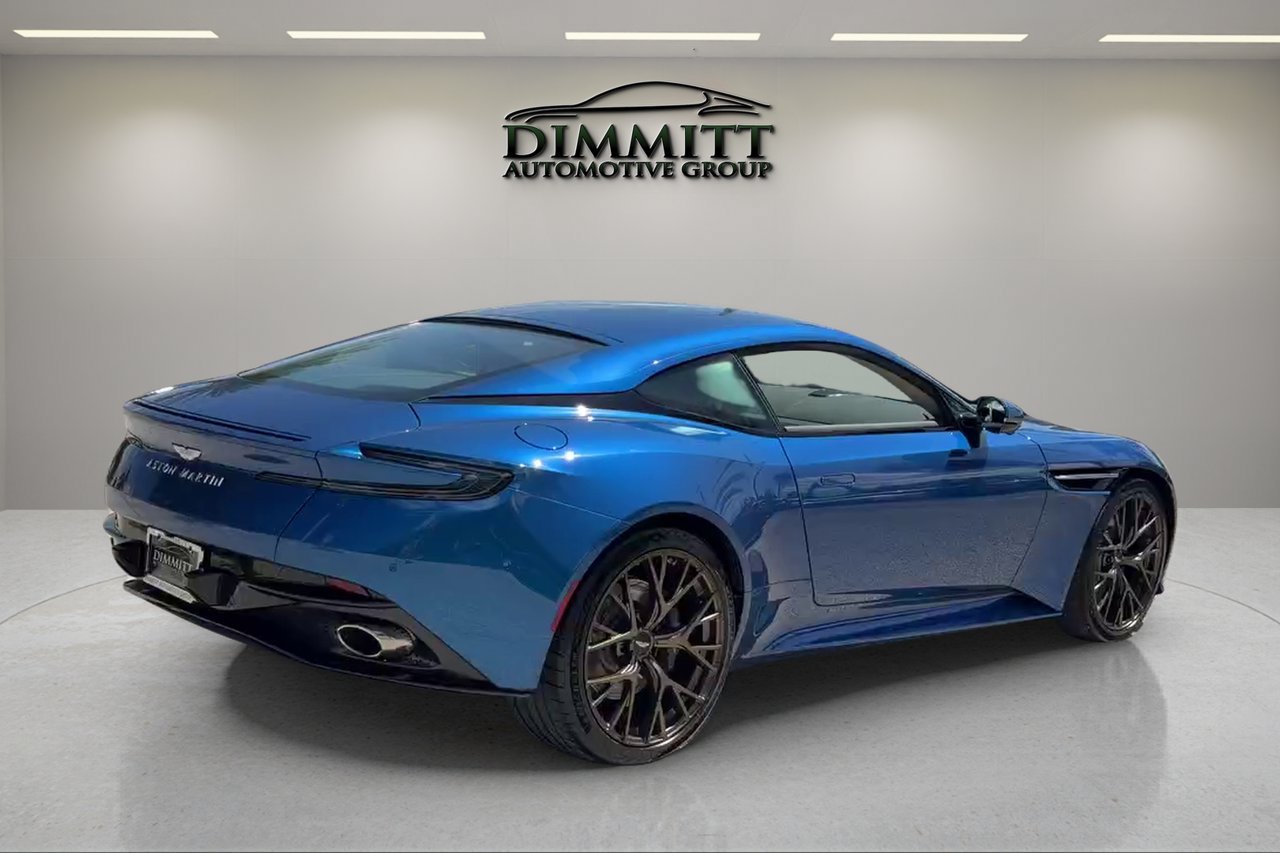 Used 2024 Aston Martin DB12 Coupe RWD image 4