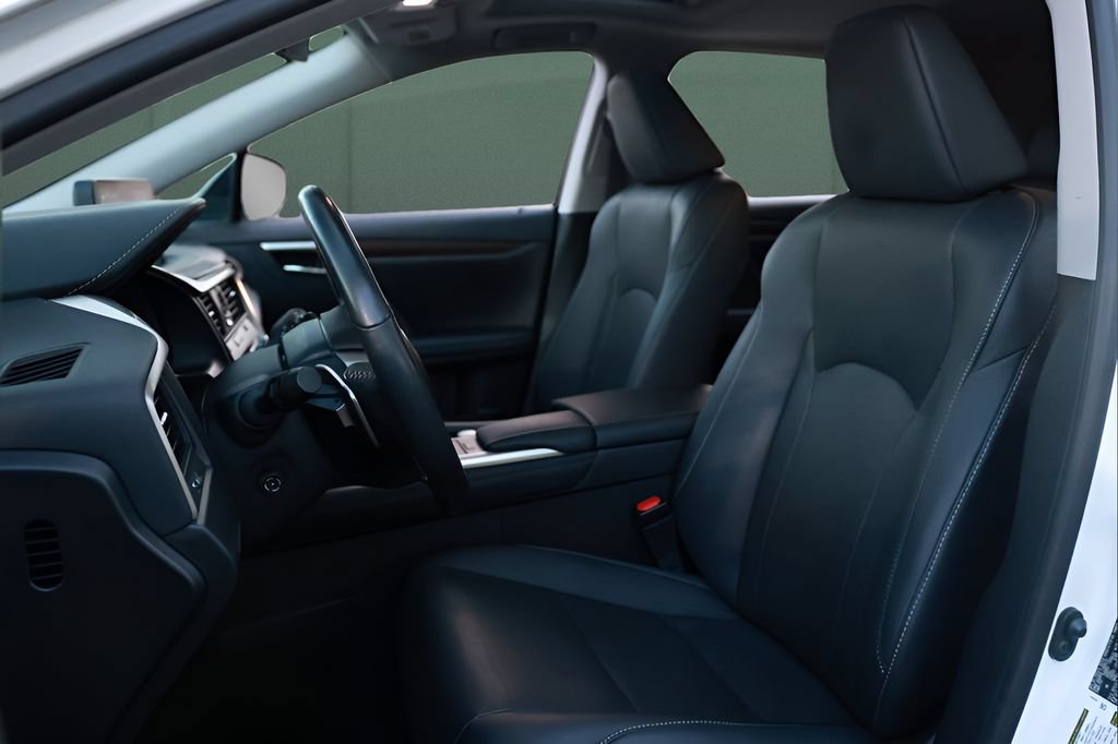 Used 2022 Lexus RX 350 AWD w/ Premium Package image 2