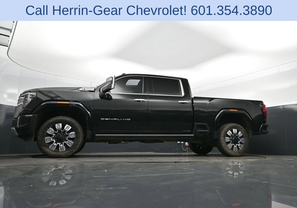 Used 2024 GMC Sierra 3500 Denali w/ Denali Reserve Package image 44