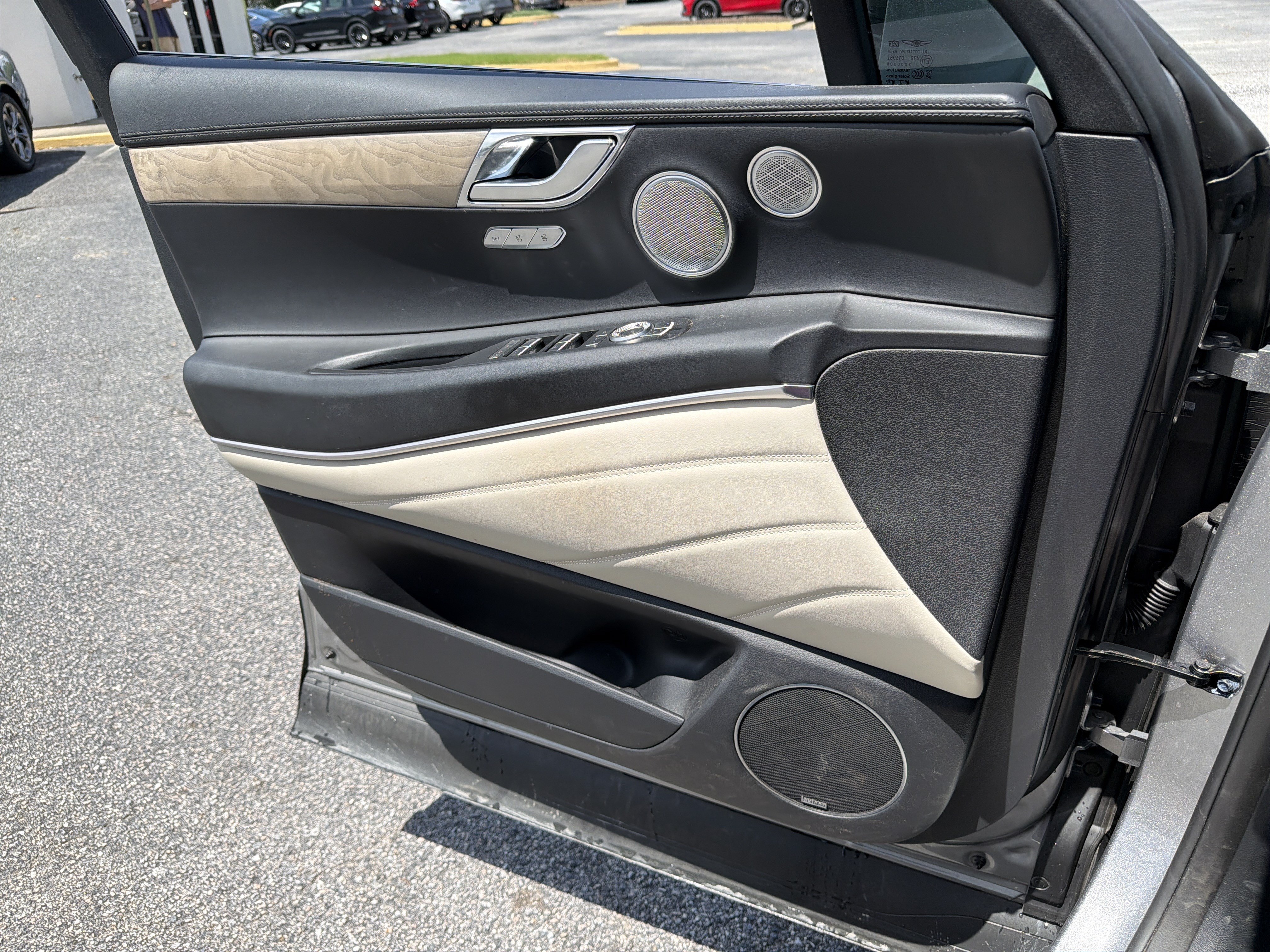 Used 2023 Genesis GV80 3.5T Advanced + AWD/4WD image 15