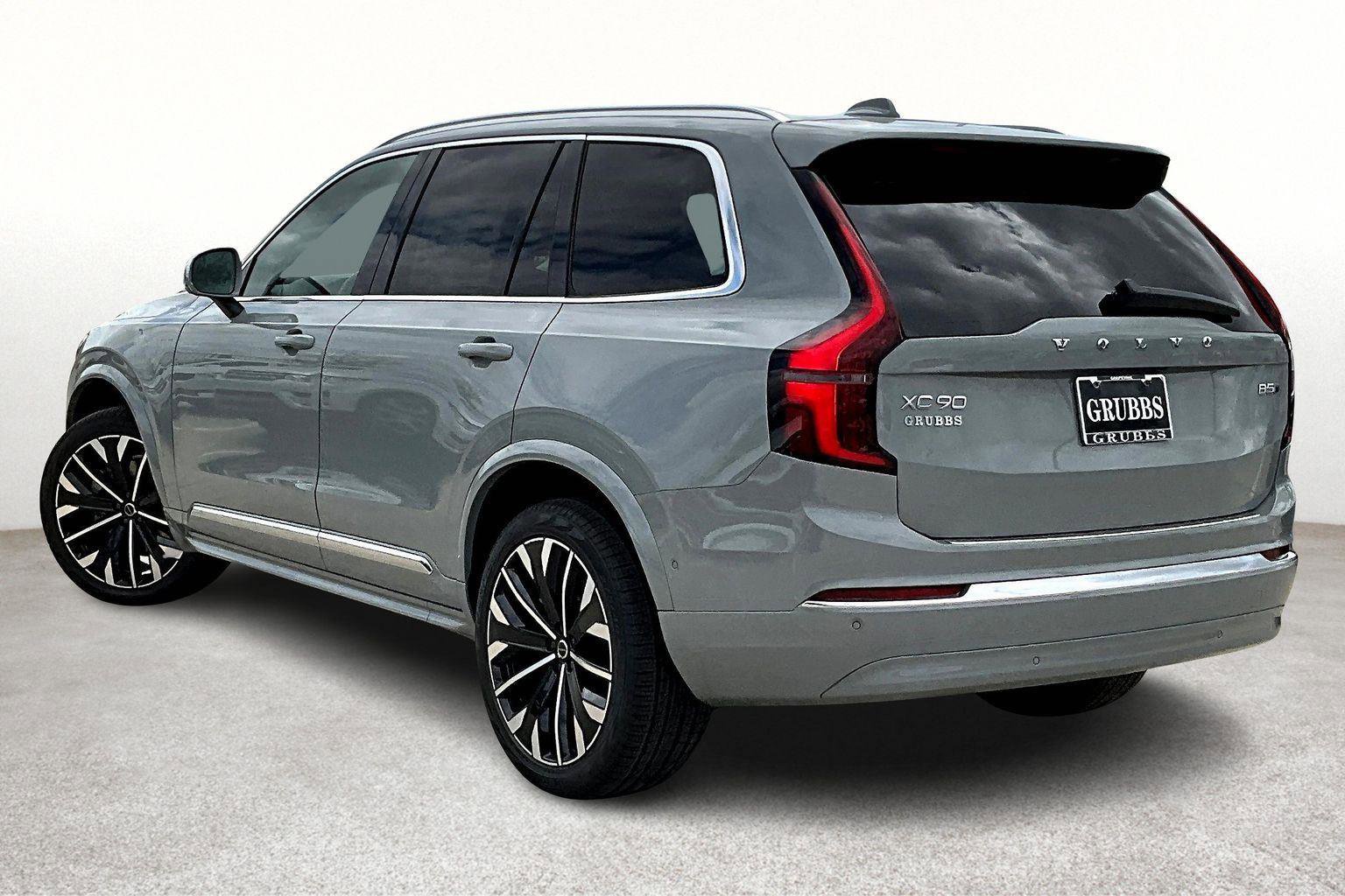 New 2026 Volvo XC90 B5 Plus image 5
