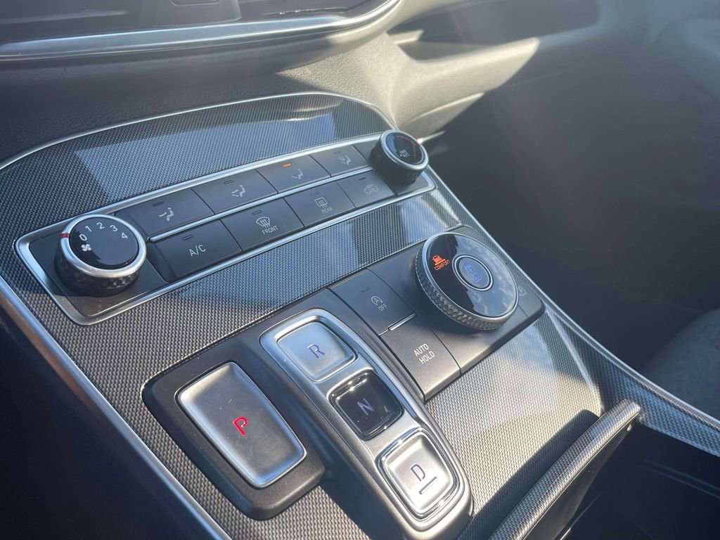 Certified 2023 Hyundai Santa Fe SE w/ Cargo Package image 28