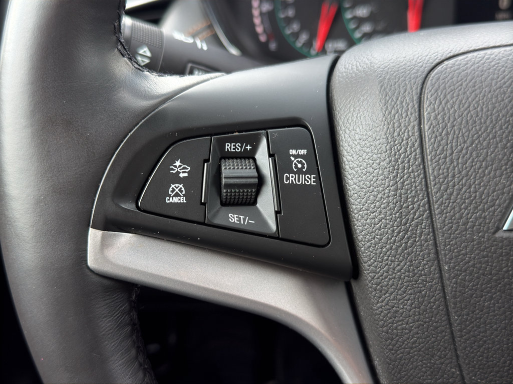 Used 2017 Chevrolet Trax Premier w/ Midnight Edition FWD image 18