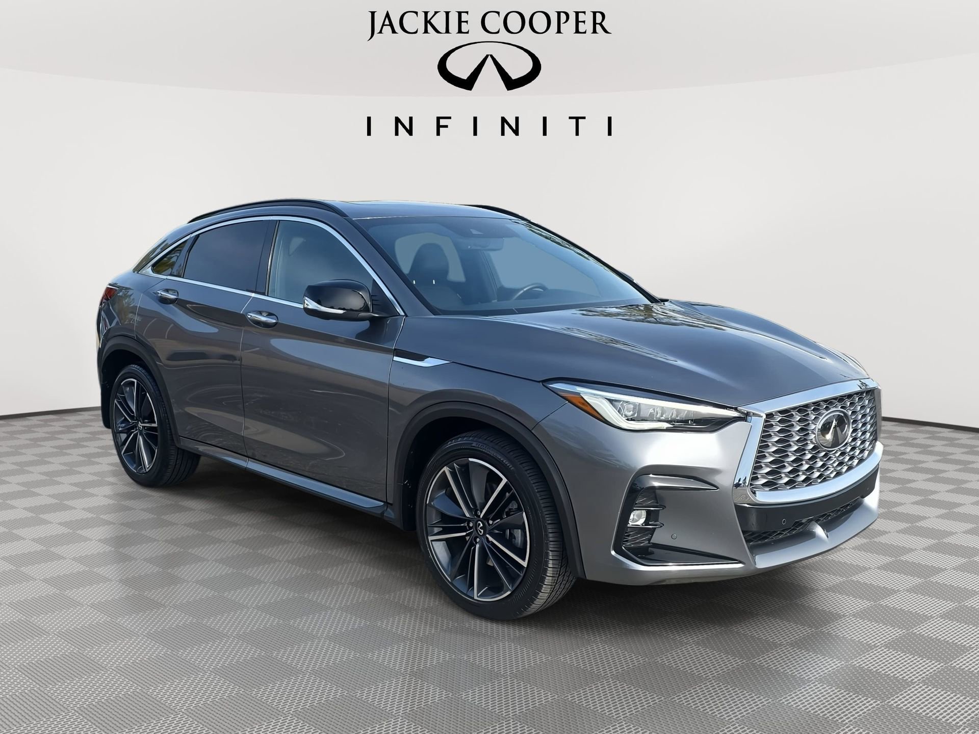 Certified 2025 INFINITI QX55 Essential AWD/4WD image 3