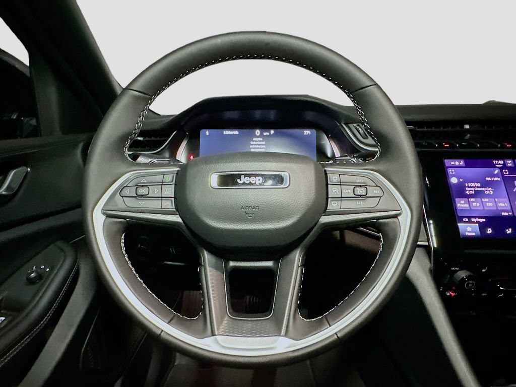 New 2025 Jeep Grand Cherokee Altitude AWD/4WD image 7