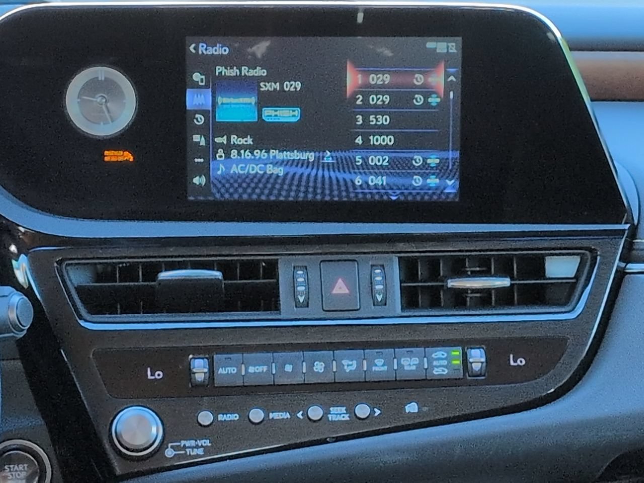 Used 2022 Lexus ES 350 w/ Premium Package FWD image 16