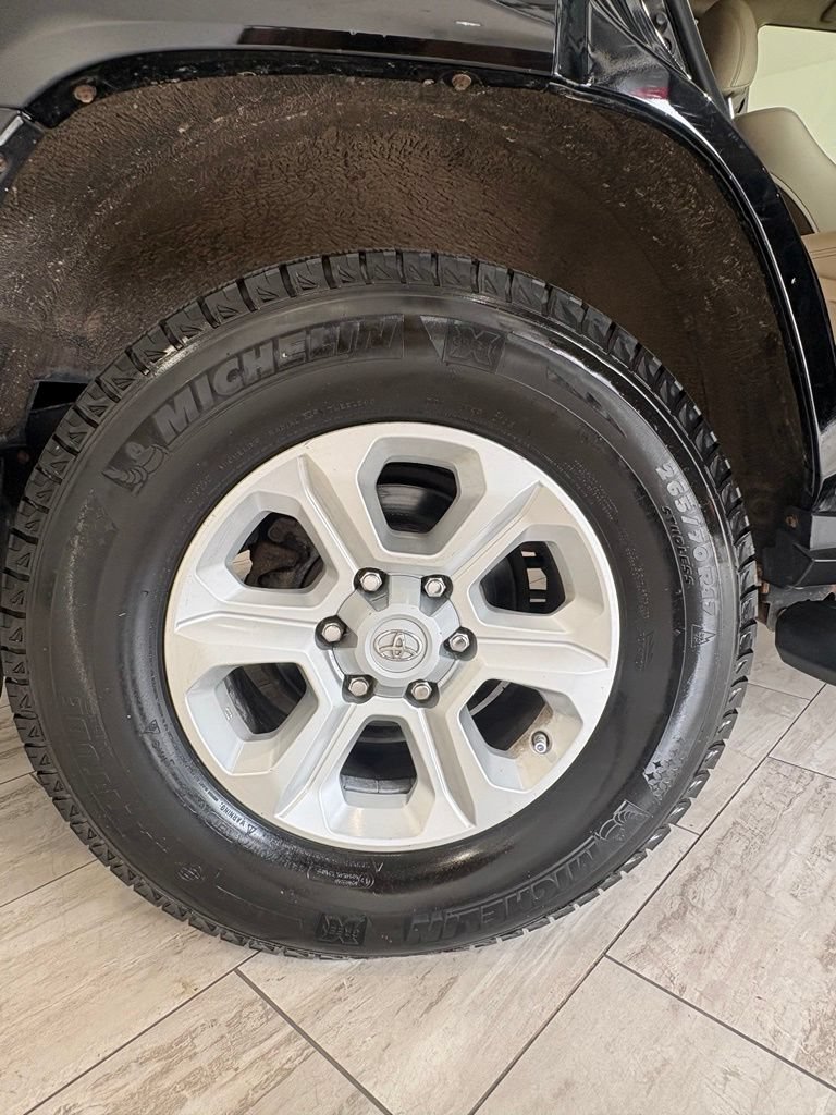 Used 2014 Toyota 4Runner SR5 Premium RWD image 7
