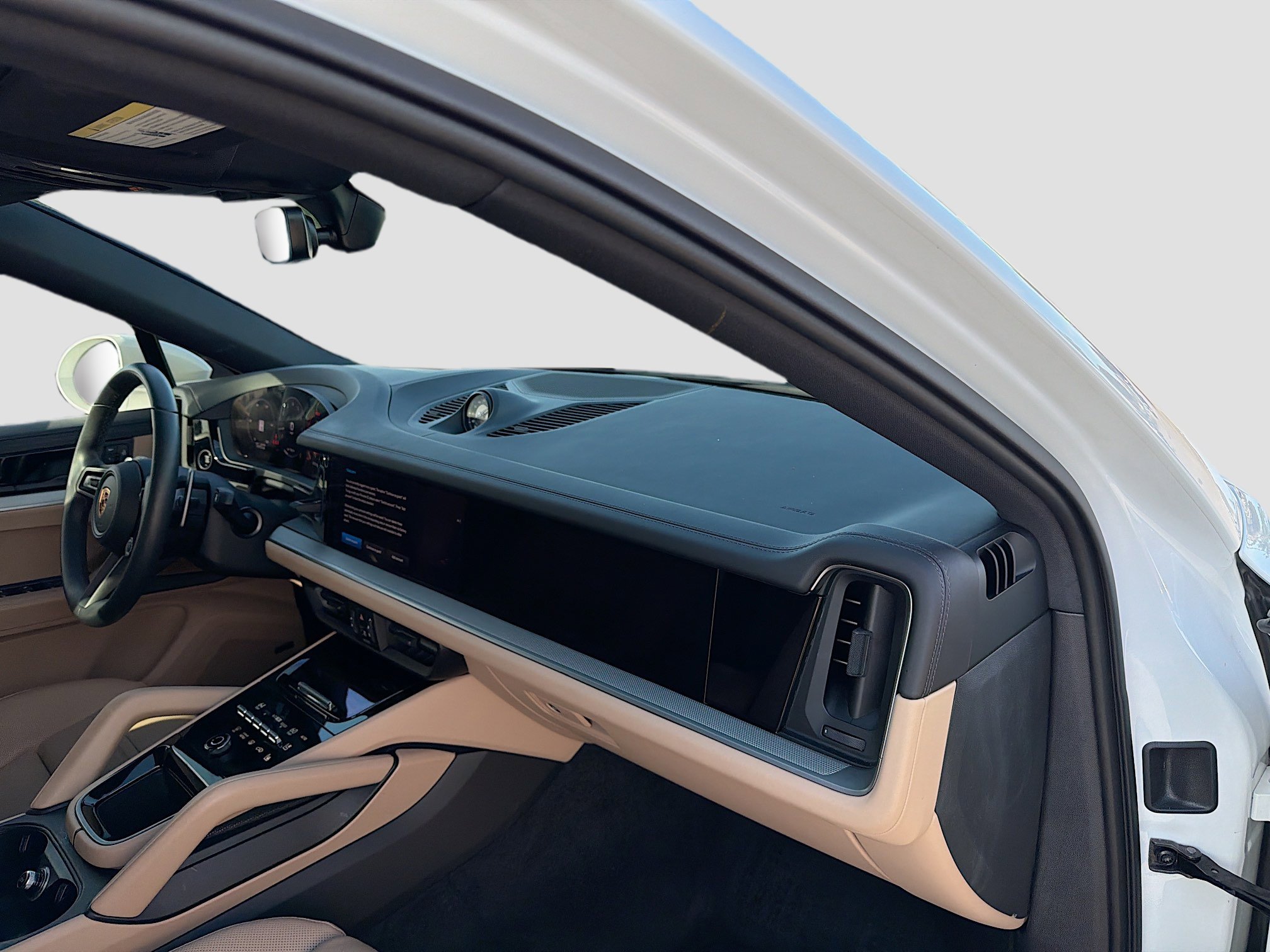 Used 2024 Porsche Cayenne S image 14