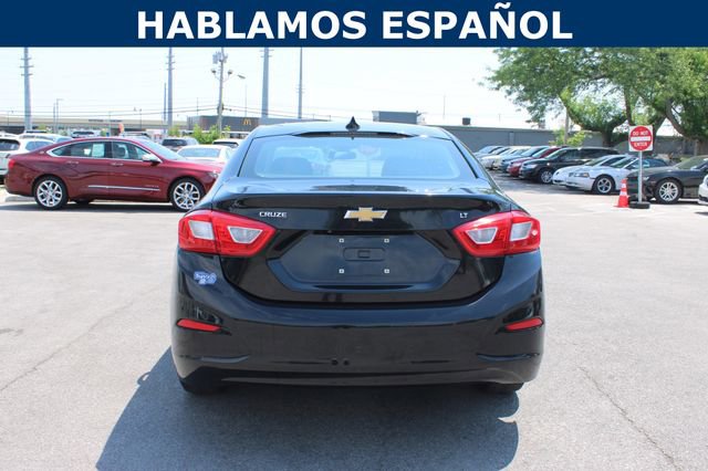 Used 2016 Chevrolet Cruze LT FWD image 4