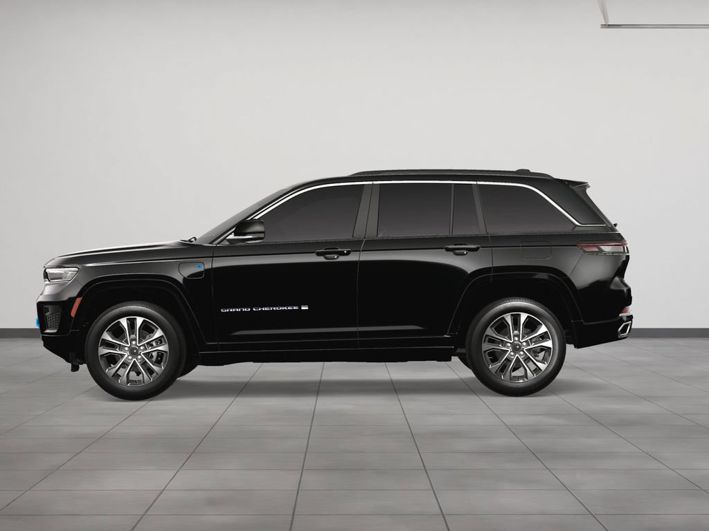 New 2024 Jeep Grand Cherokee Overland w/ Advanced Protech Group III AWD/4WD image 3