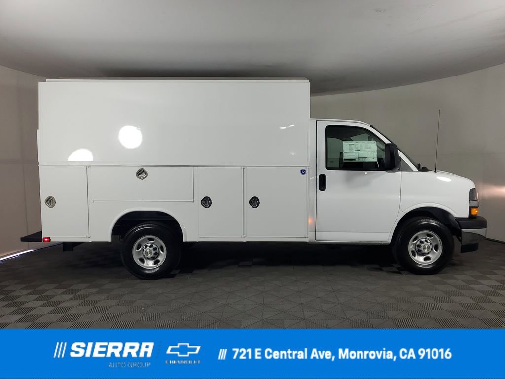 New 2025 Chevrolet Express 3500 w/ Power Convenience Package