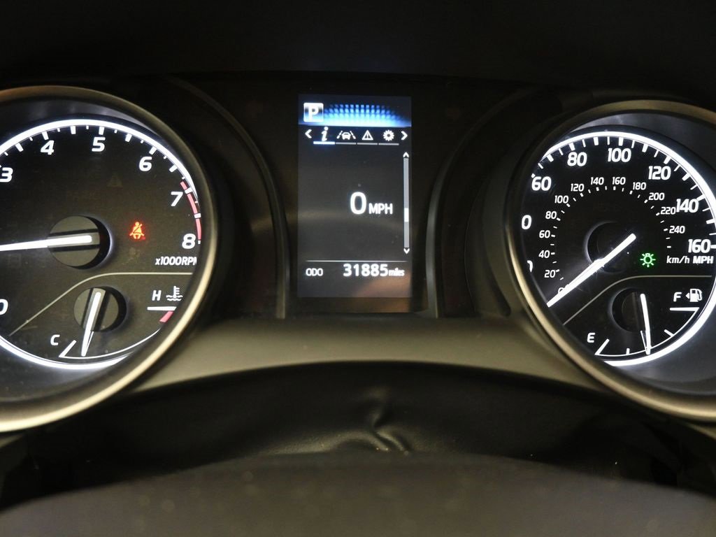 Used 2022 Toyota Camry SE image 14